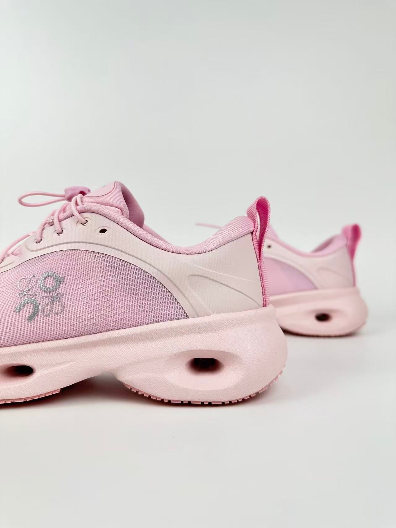 On Cloudsolo X LOEWE Pink