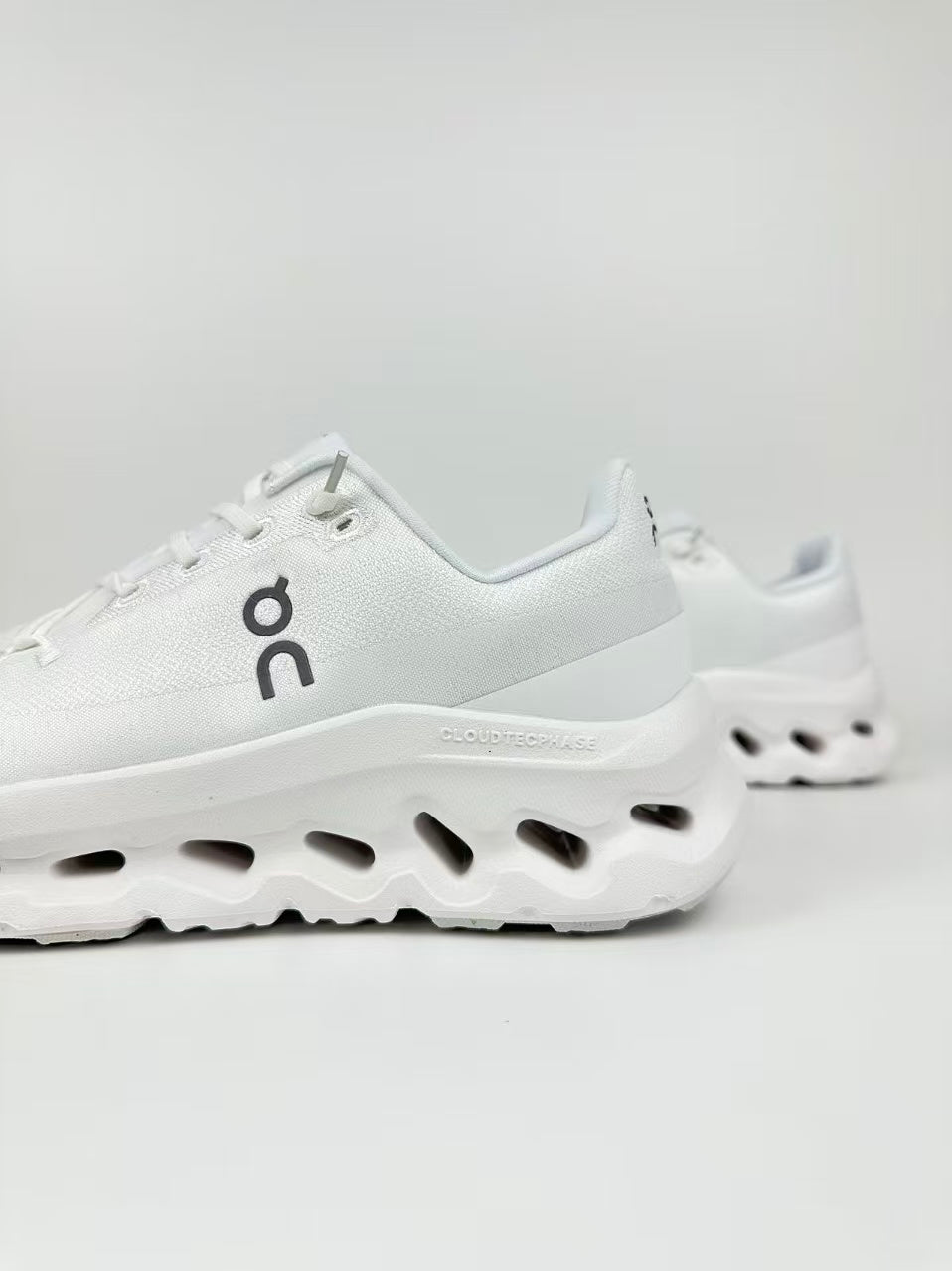 On Running Cloudtilt White