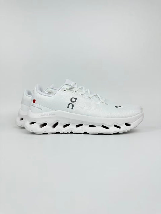 On Running Cloudtilt White