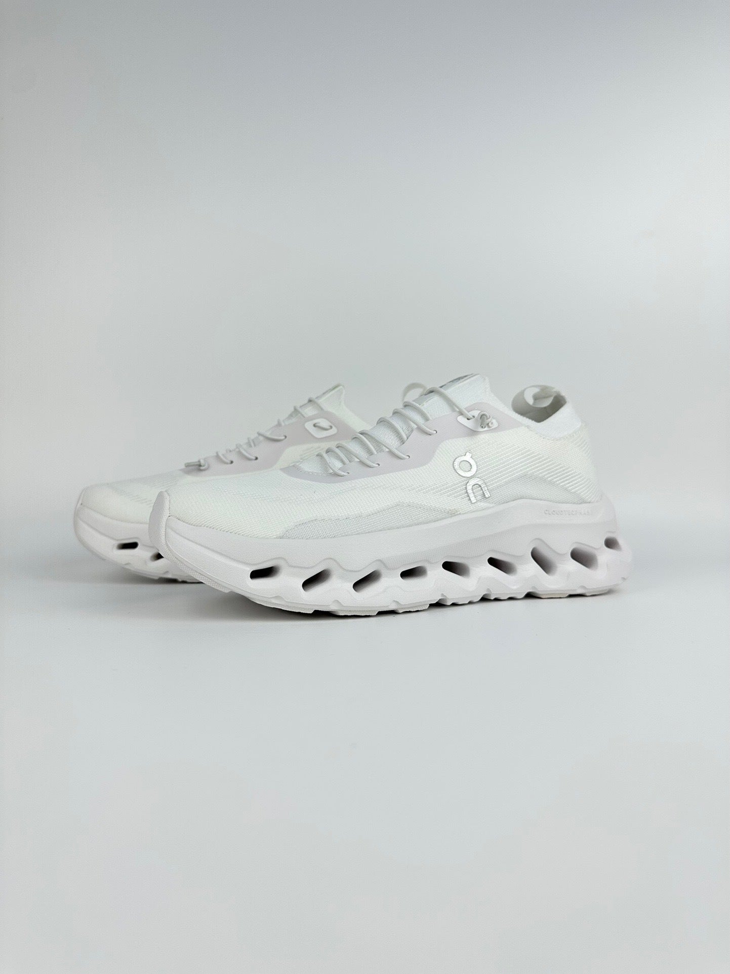 On Sneakers Cloudtilt X LOEWE White