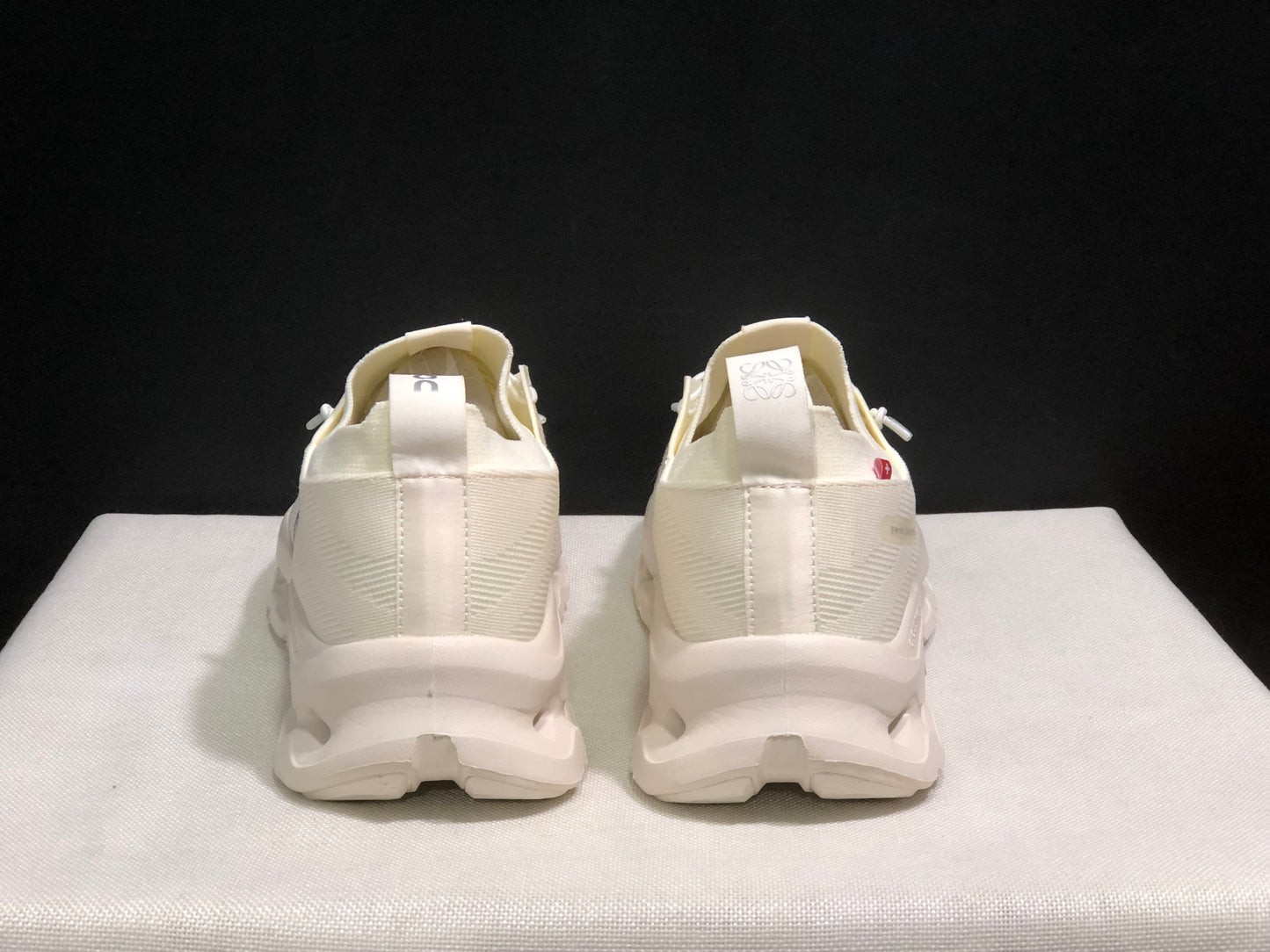 On Running Cloudtilt X LOEWE Beige