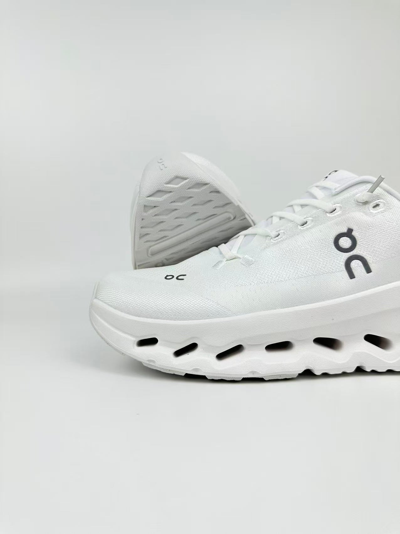 On Running Cloudtilt White