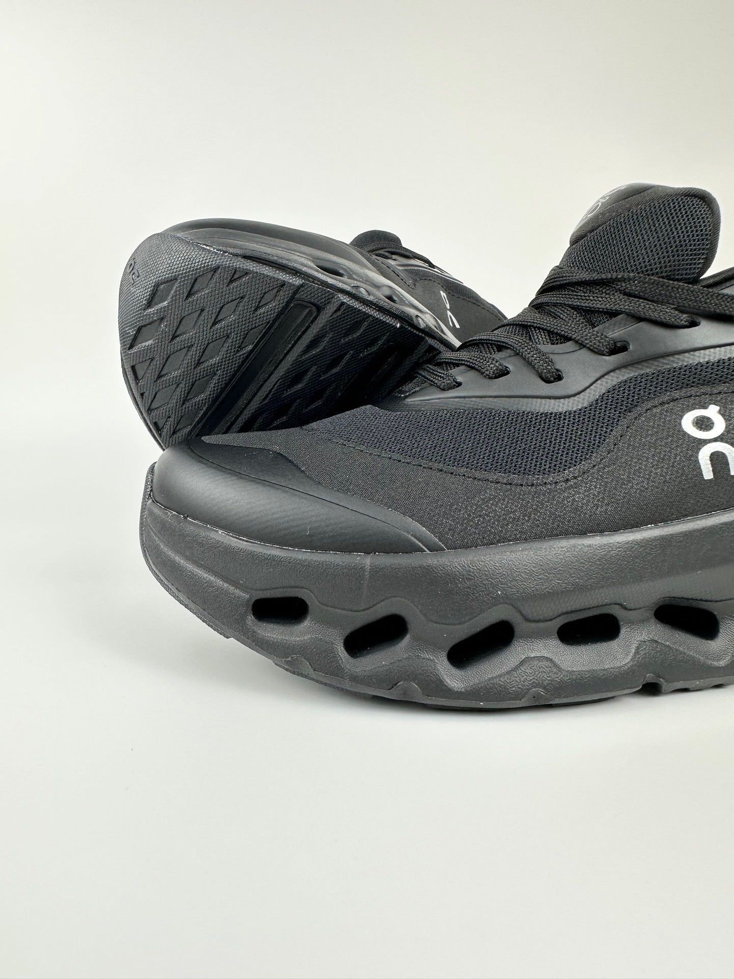 On Cloudtilt X LOEWE 2 Black