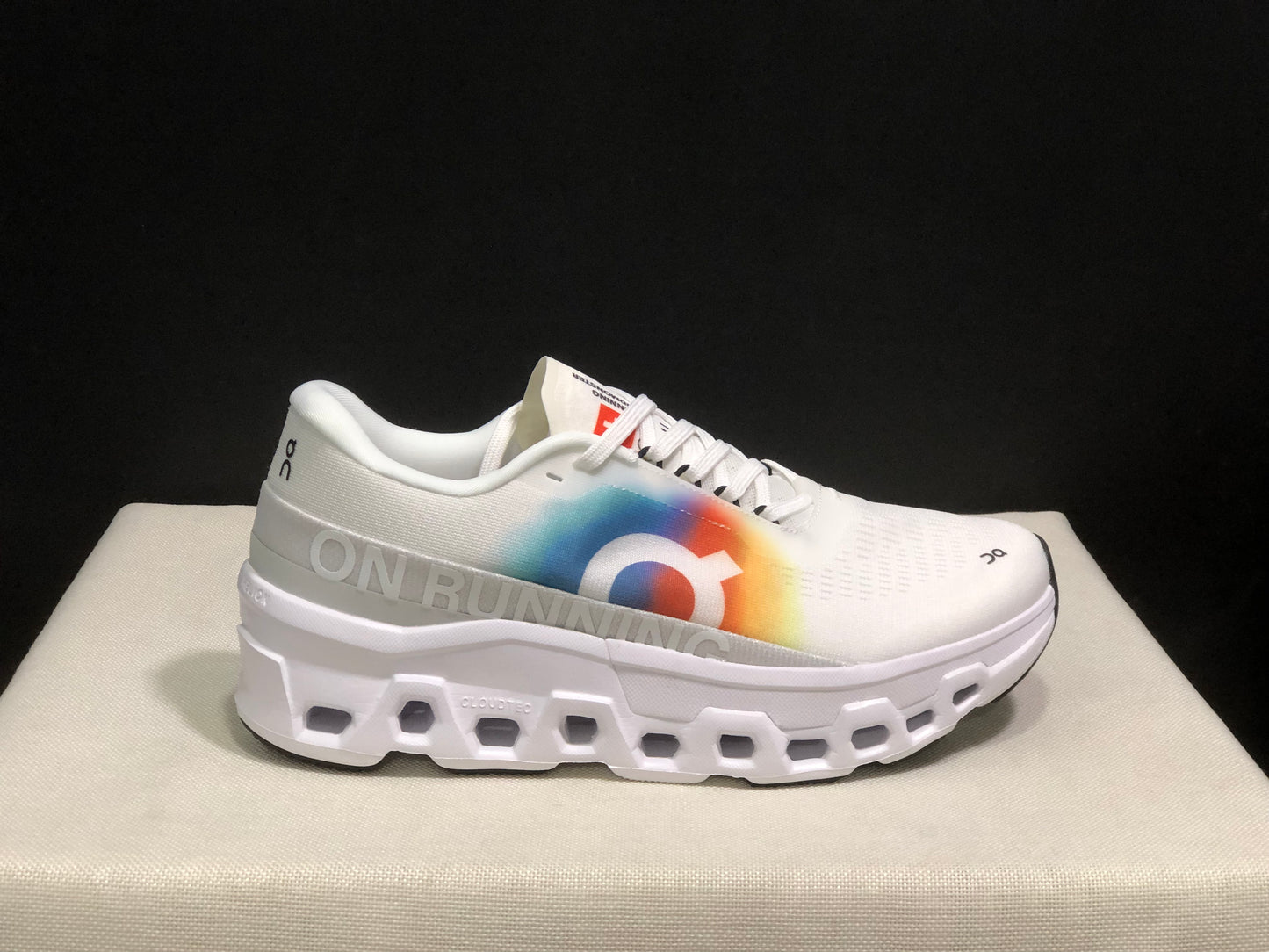 On Running Cloundmonster 2 Swiss Olympic