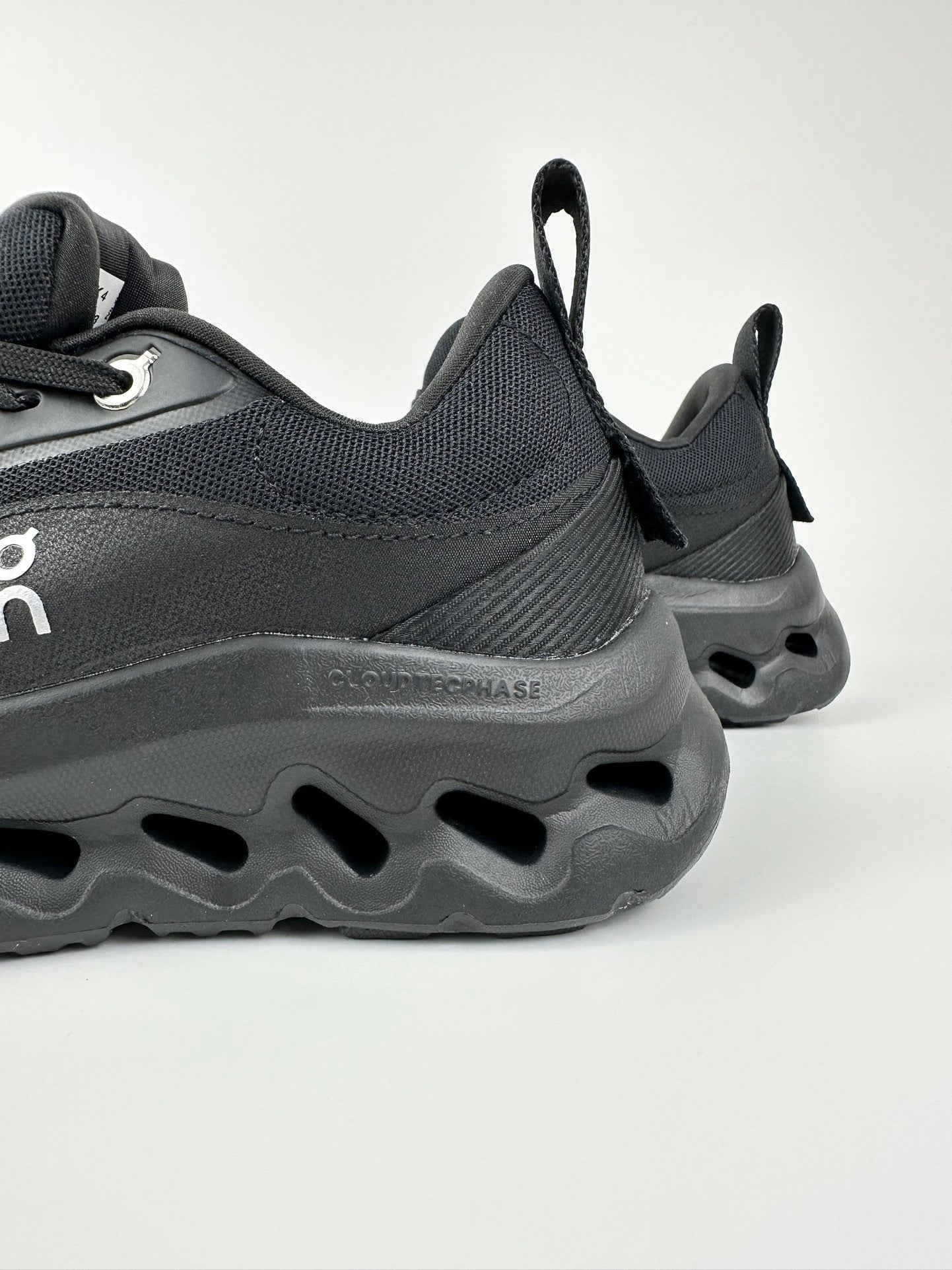 On Cloudtilt X LOEWE 2 Black