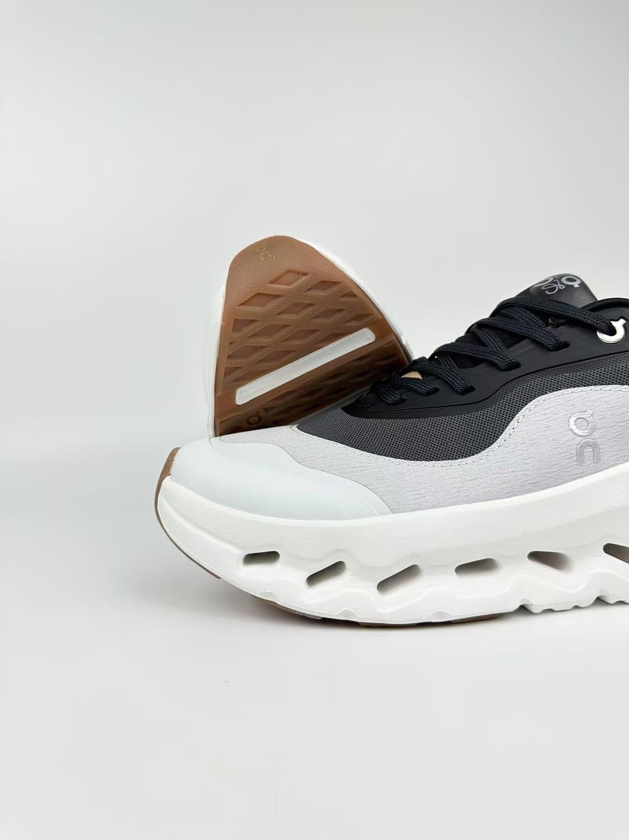 On Cloudtilt X LOEWE 2 White & Black