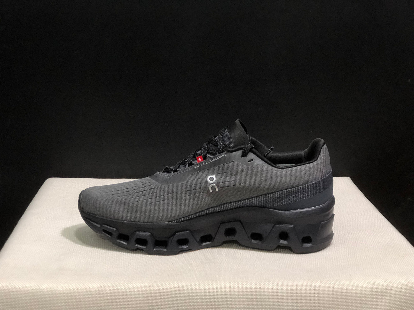 On Running Cloundmonster 2 Grey And Black