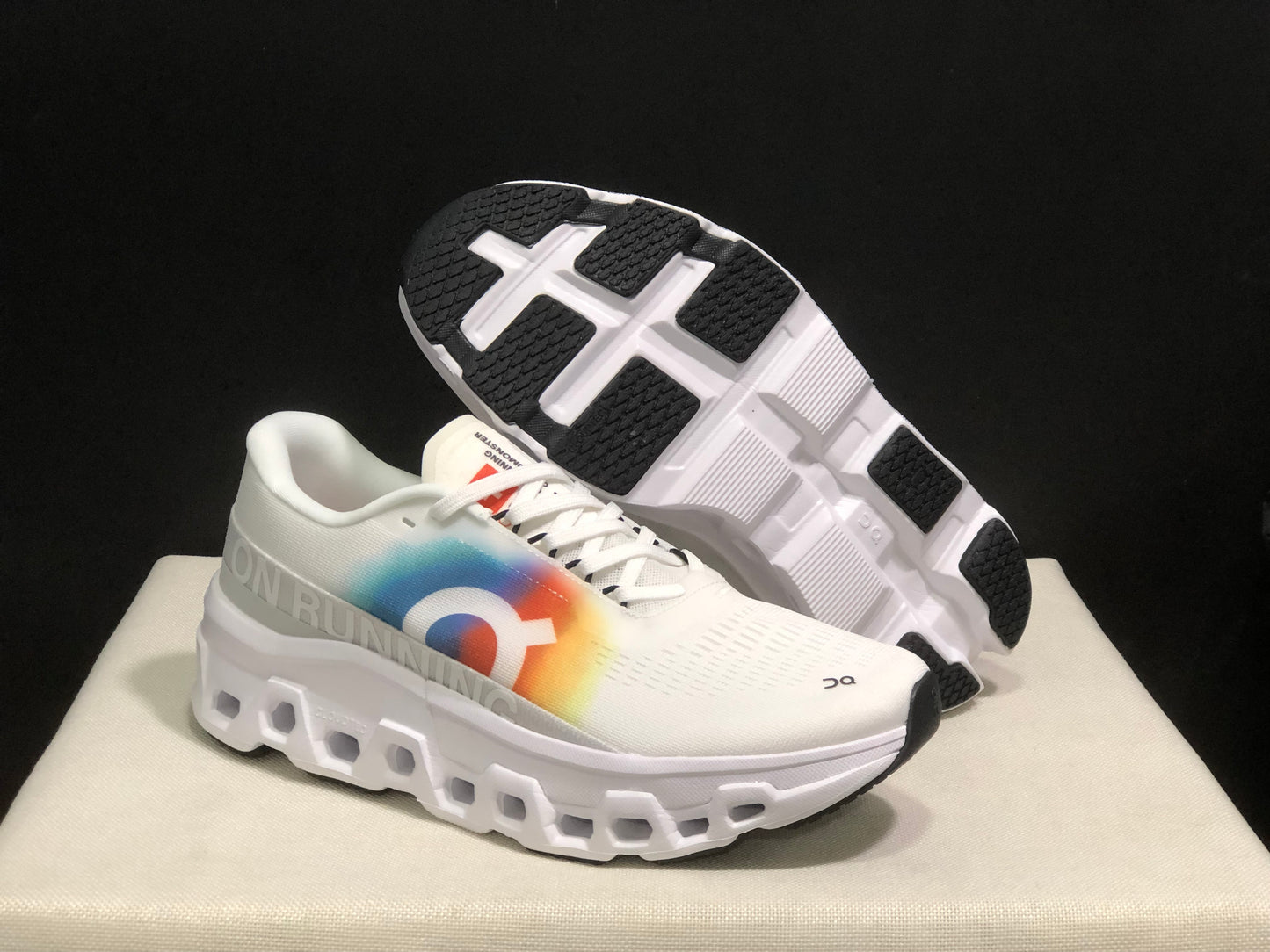 On Running Cloundmonster 2 Swiss Olympic