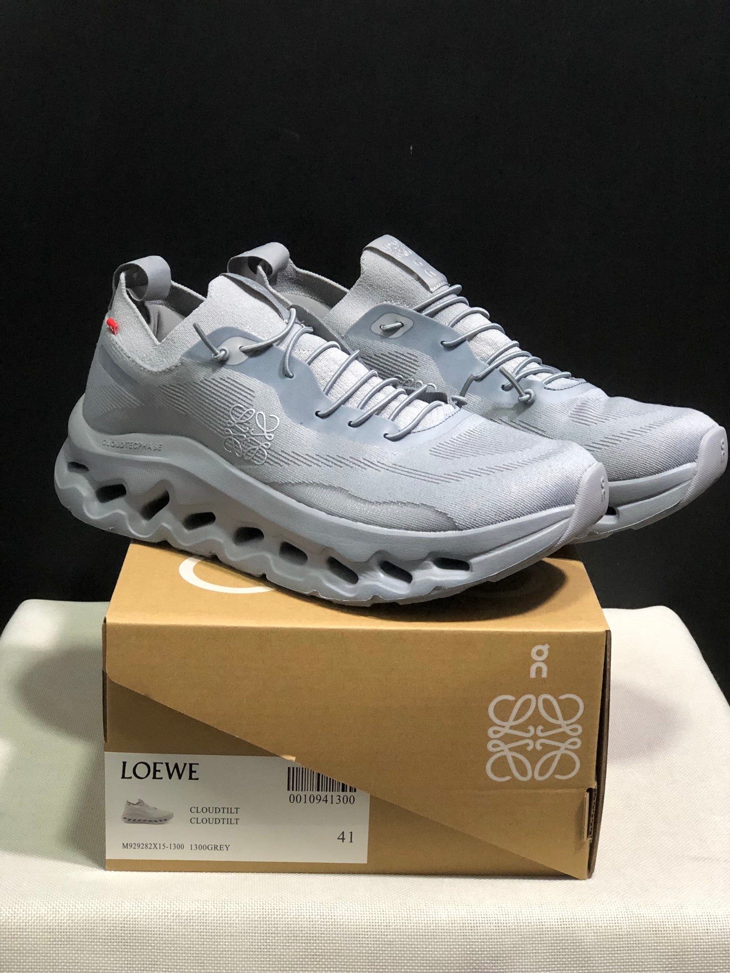 On Running Cloudtilt X LOEWE Grey