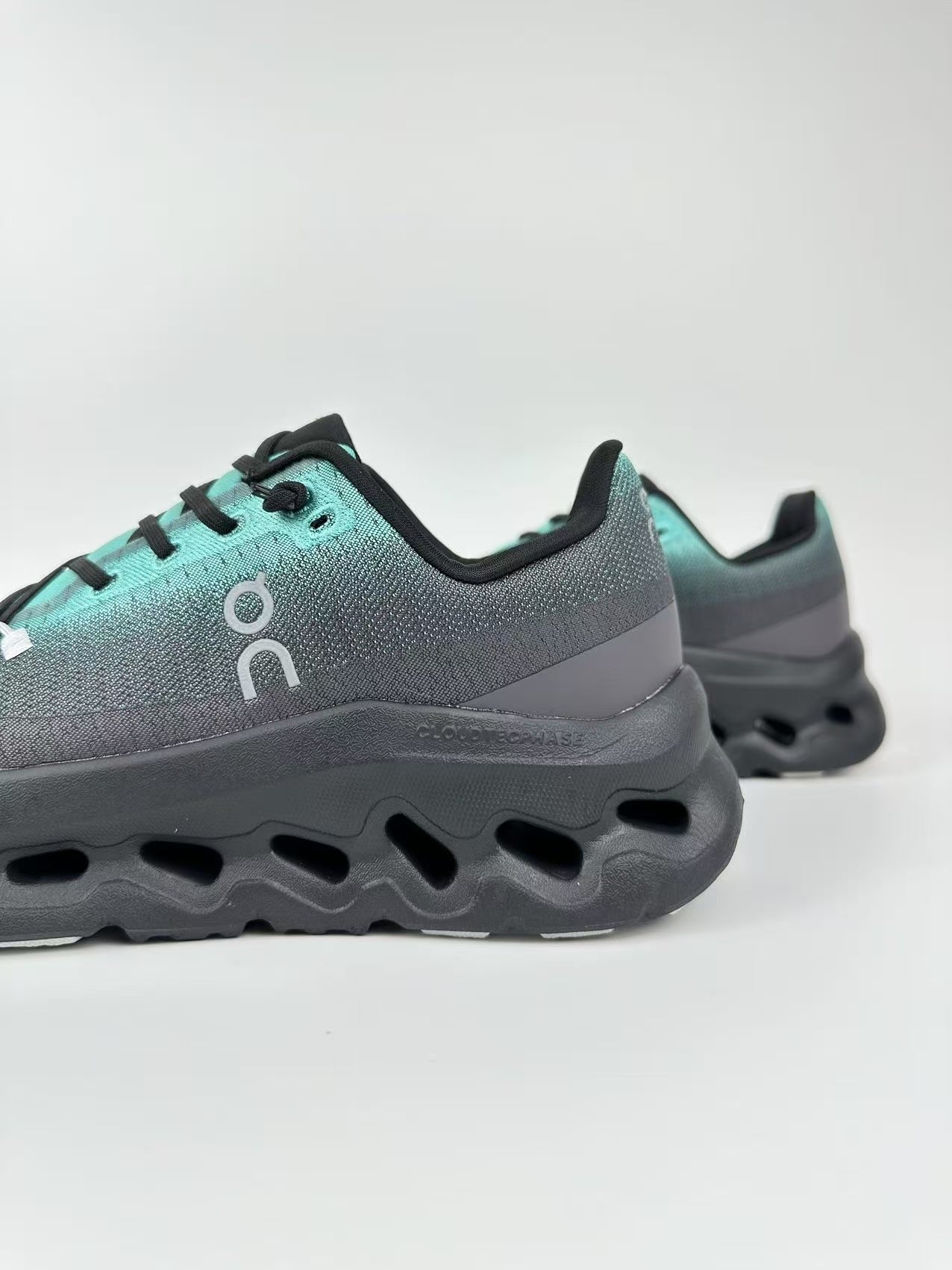 On Running Cloudtilt Aqua