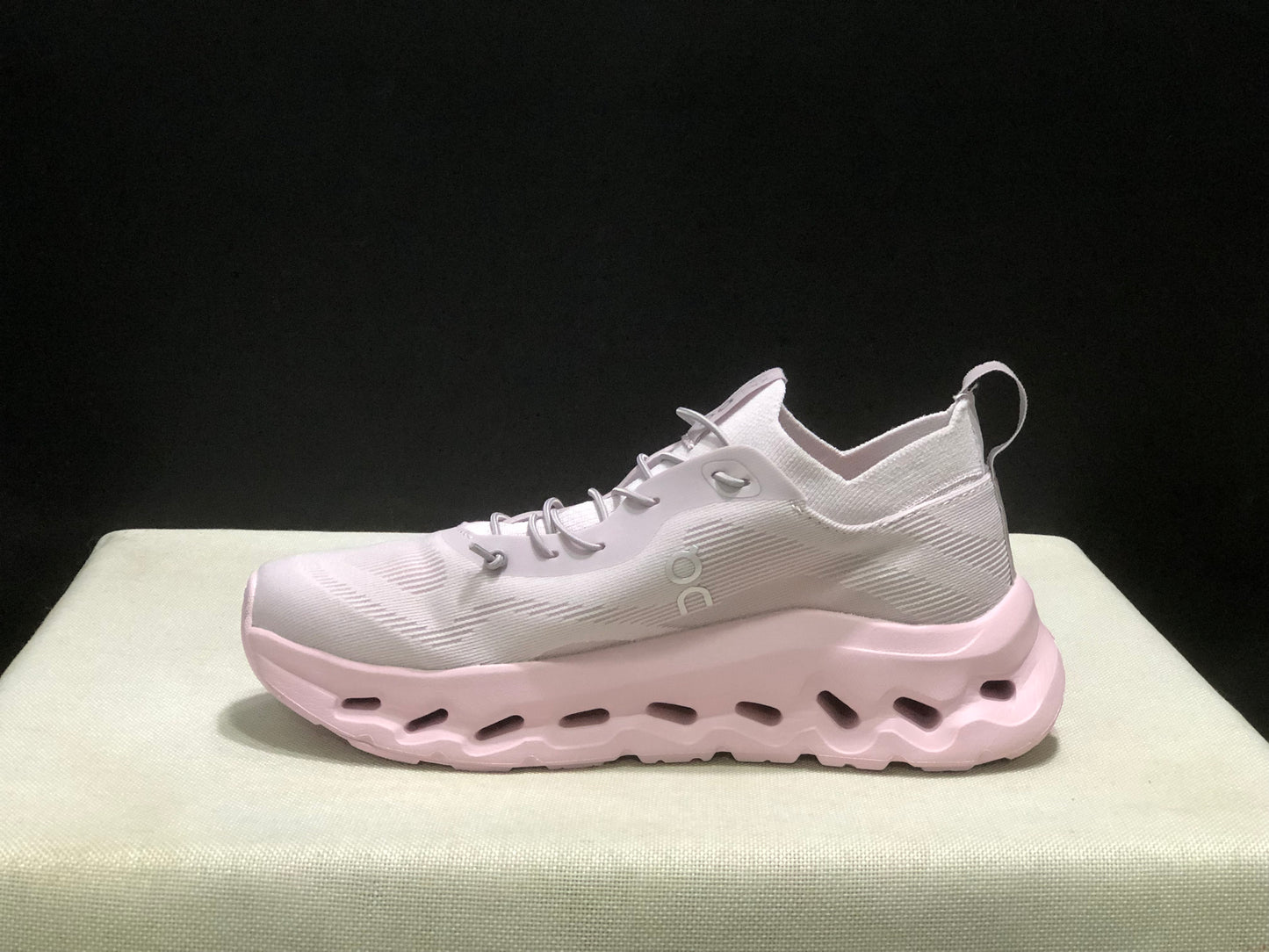 On Running Cloudtilt X LOEWE Pink