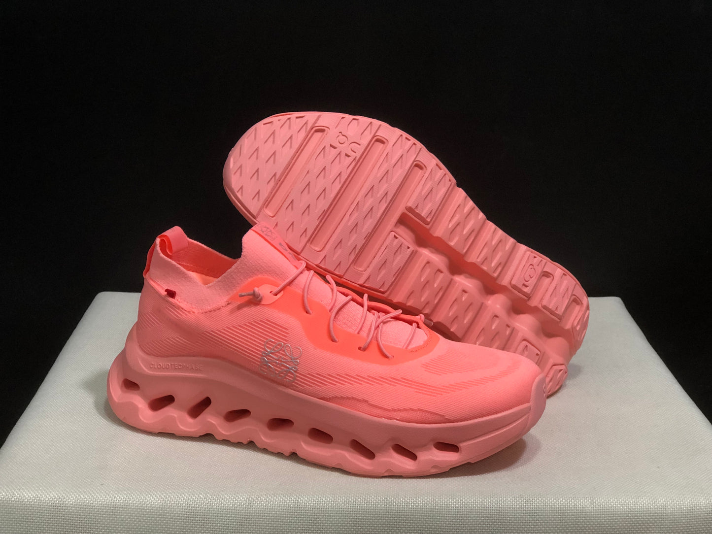 On Running Cloudtilt X LOEWE Pink