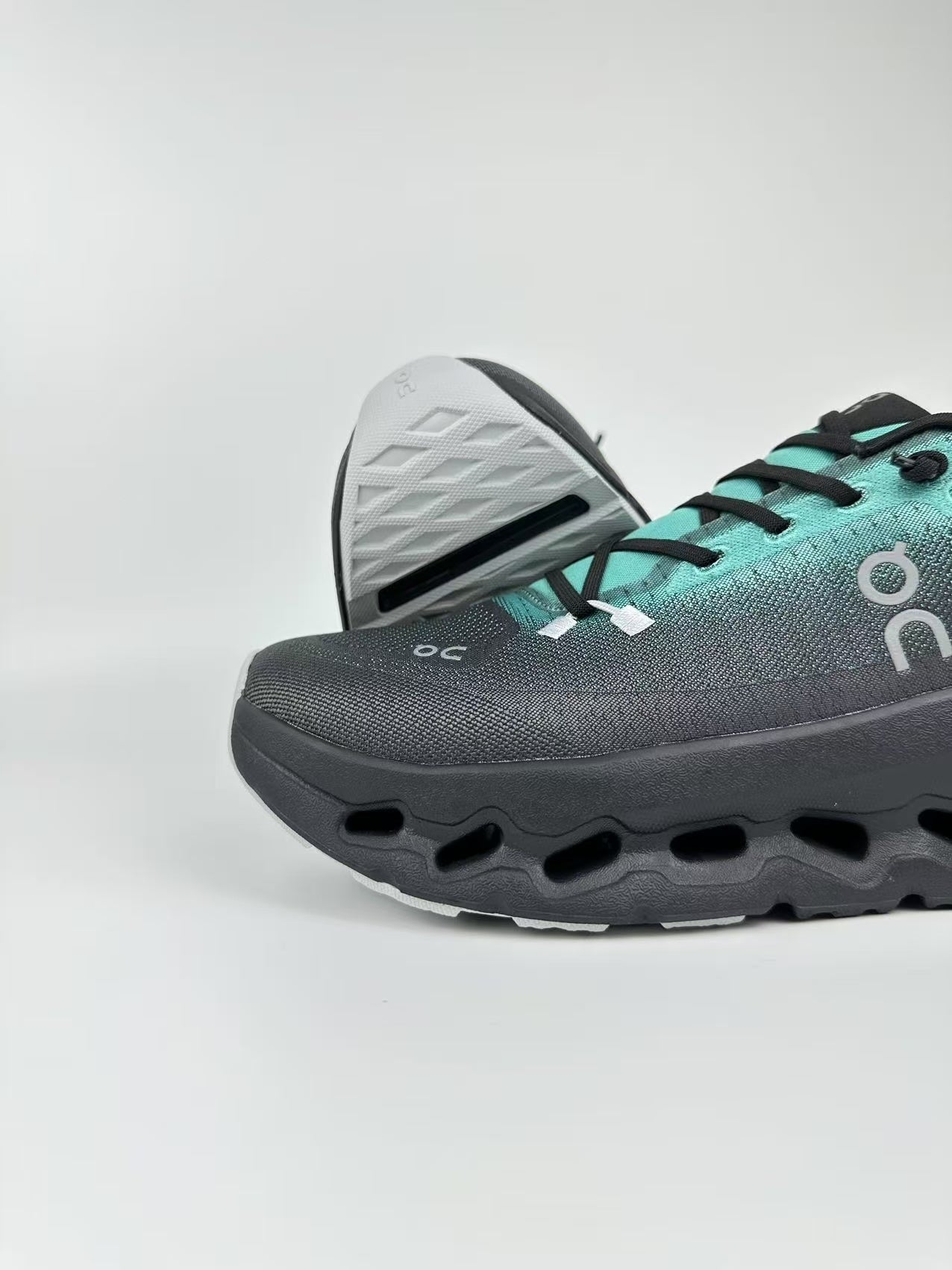 On Running Cloudtilt Aqua