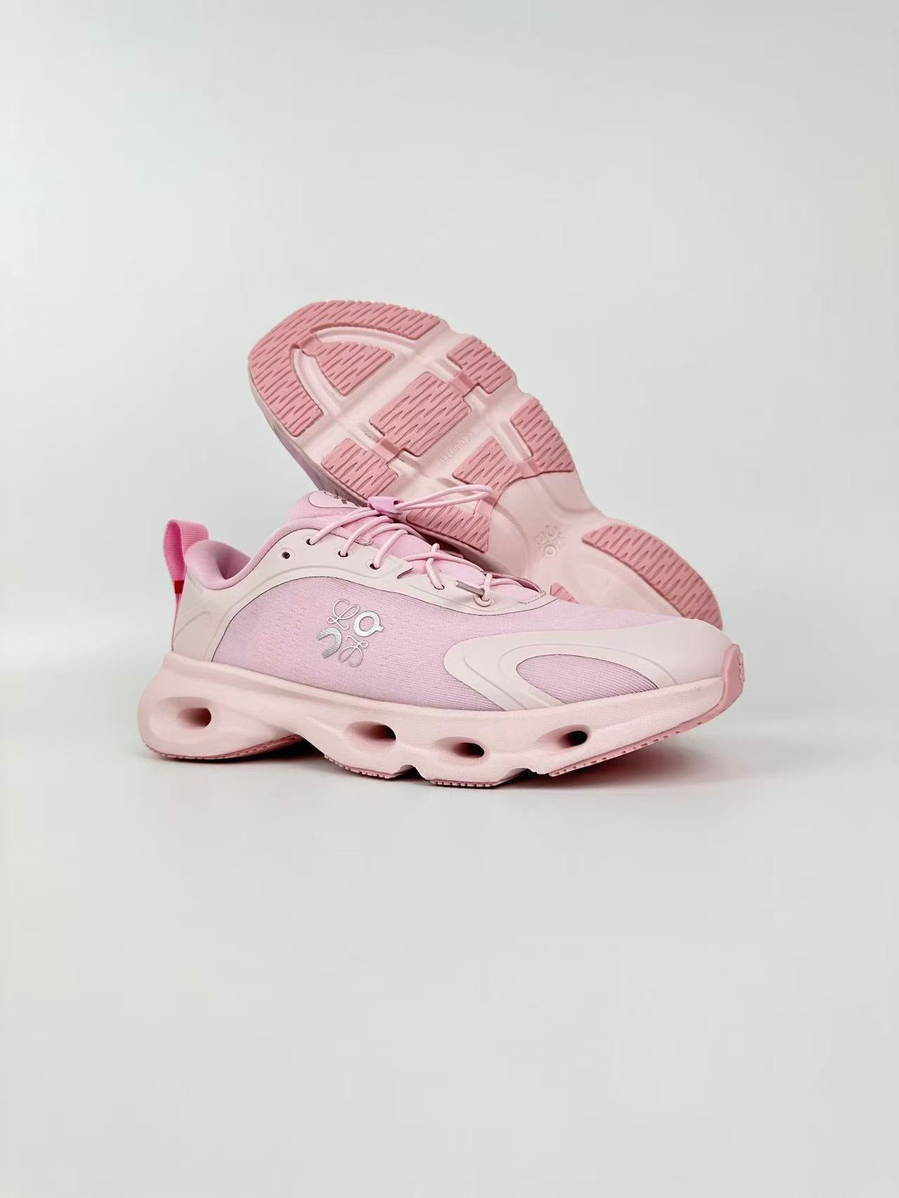 On Cloudsolo X LOEWE Pink