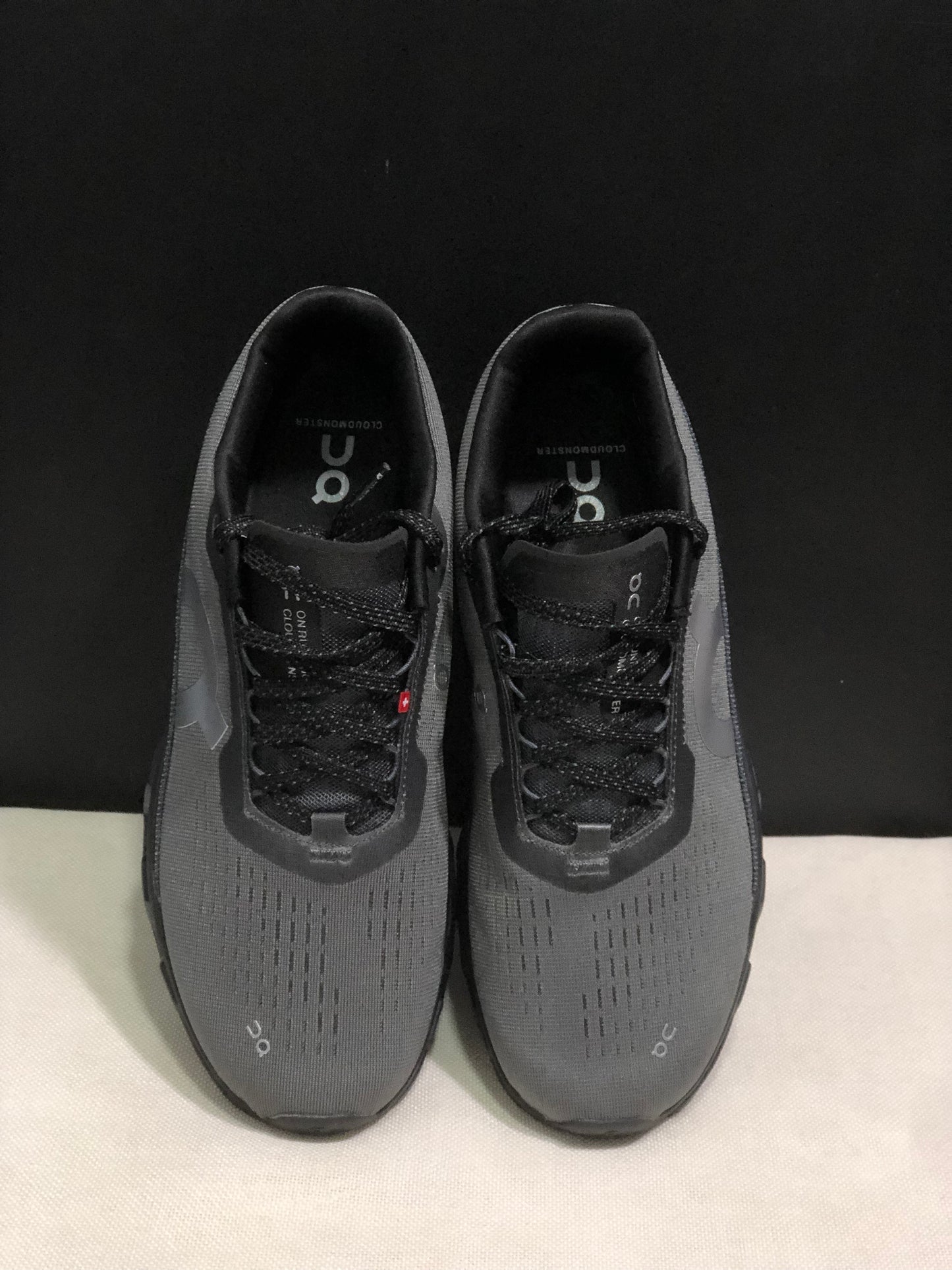 On Running Cloundmonster 2 Grey And Black