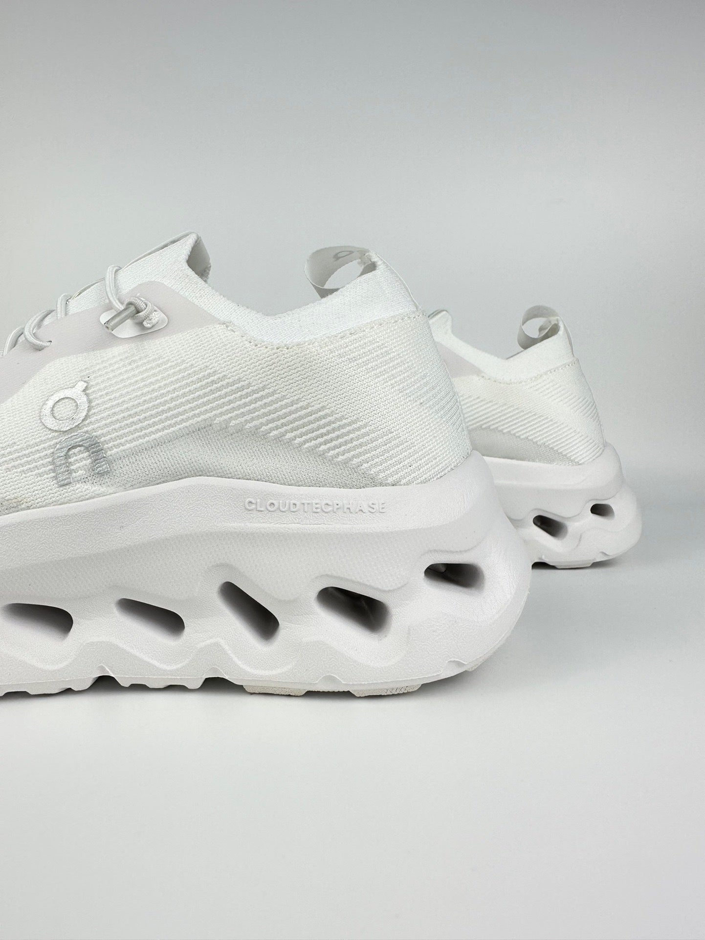 On Sneakers Cloudtilt X LOEWE White