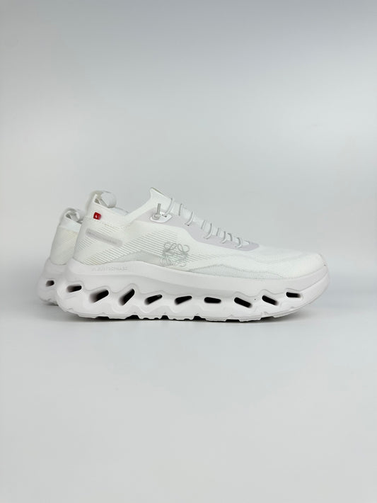 On Sneakers Cloudtilt X LOEWE White